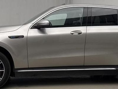 Champagnemetal Brugt 2023 Mercedes EQC400 AMG line SUV | 419.900 kr. (Fair pris)