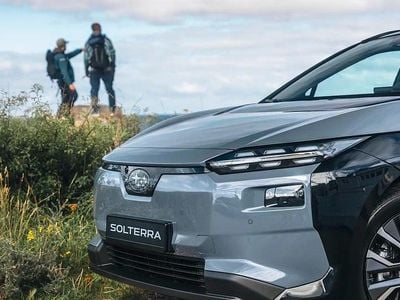 Ny Subaru Solterra 252 kW (343 HK) 2026 Gråmetal SUV