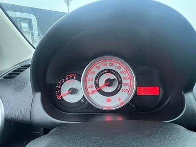 Brugt Mazda 2 Comfort 86 HK (63 kW) 2008 sølv Hatchback