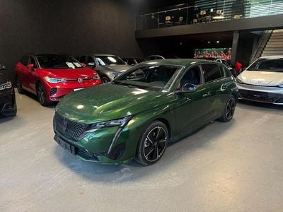 Grønmetal Brugt 2024 Peugeot e-308 GT Hatchback | 224.900 kr. (Lidt for dyr)