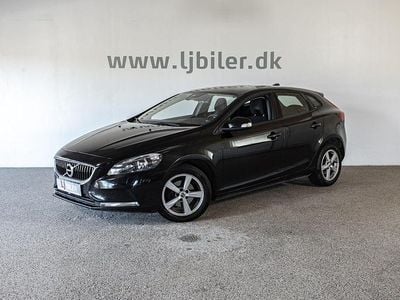 Sort Brugt 2017 Volvo V40 Kinetic Stationcar | 79.800 kr. (Fair pris)
