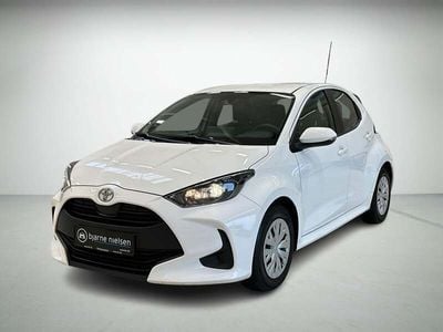 Hvid Brugt 2022 Toyota Yaris Hatchback | 139.900 kr. (Fair pris)