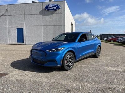 Blåmetal Ny 2025 Ford Mustang Mach-E Extended Range SUV | 475.460 kr.