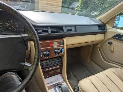 Brugt 1987 Mercedes 300 | 149.000 kr.