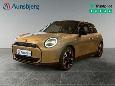 Sølv metal Ny 2025 Mini Cooper Classic Hatchback | 224.500 kr. (God pris)