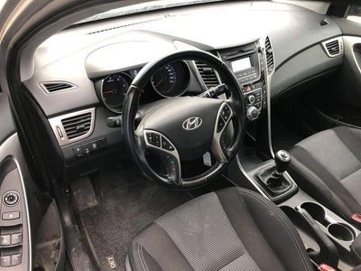 Brugt Hyundai i30 Comfort 110 HK (80 kW) 2014 Grå Hatchback
