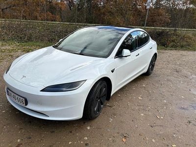Hvid Brugt 2023 Tesla Model 3 RWD Sedan | 252.900 kr. (God pris)