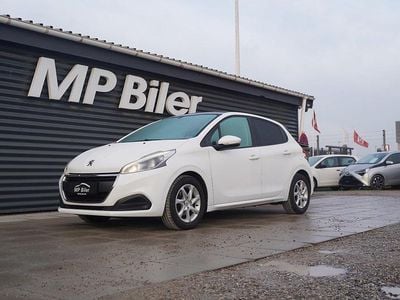 Hvid Brugt 2016 Peugeot 208 Envy Sky Hatchback | 74.700 kr. (Fair pris)