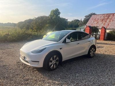 Hvid Brugt 2022 Tesla Model Y Long Range AWD SUV | 234.995 kr. (God pris)