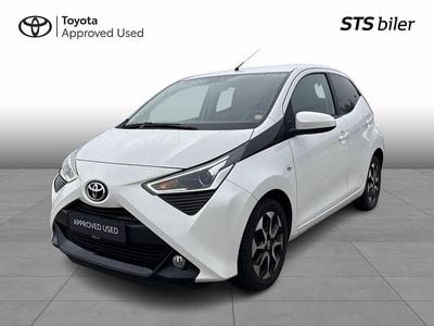 White flash Brugt 2020 Toyota Aygo x-press Hatchback | 99.900 kr. (Fair pris)