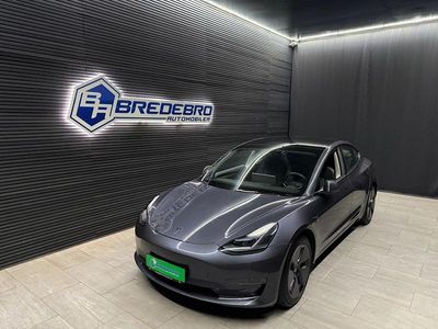 Gråmetal Brugt 2022 Tesla Model 3 Long Range AWD Sedan | 279.500 kr. (Dyr)