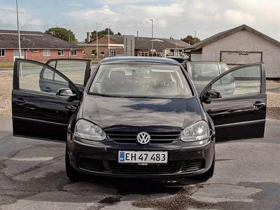 Brugt 2004 VW Golf V Hatchback | 25.000 kr. (Lidt for dyr)