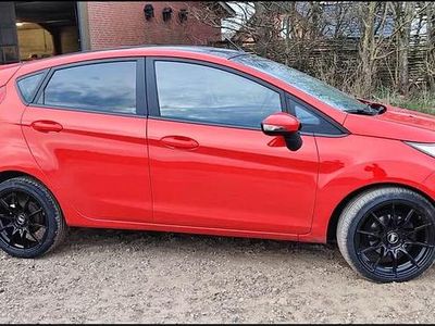 Brugt Ford Fiesta 140 HK (102 kW) 2015 Rød Hatchback