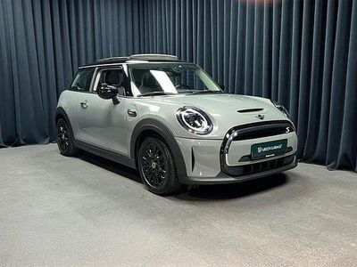 Moonwalk grey Brugt 2022 Mini Cooper SE Hatchback | 169.900 kr. (Lidt for dyr)