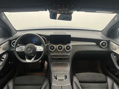 Mørkblå Brugt 2021 Mercedes GLC300e AMG line SUV | 459.900 kr.