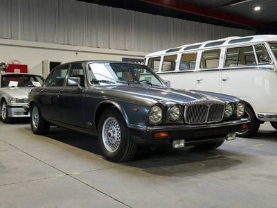 Grå Brugt 1992 Jaguar XJ12 Sedan | 85.000 kr.