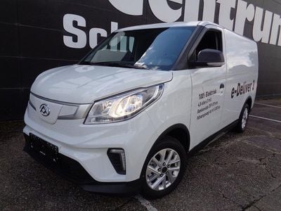 Hvid Ny 2025 Maxus eDeliver 3 Van | 139.800 kr.