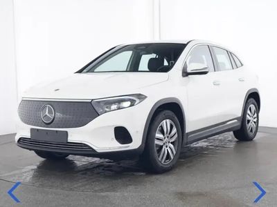 Hvid Brugt 2024 Mercedes EQA250+ Progressive SUV | 309.900 kr.