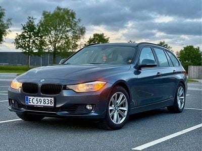 Grå Brugt 2014 BMW 330 Stationcar | 119.900 kr.