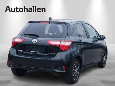 brugt Toyota Yaris Hybrid 1,5 Hybrid Limited E-CVT 100HK 5d Trinl. Gear egenskaber