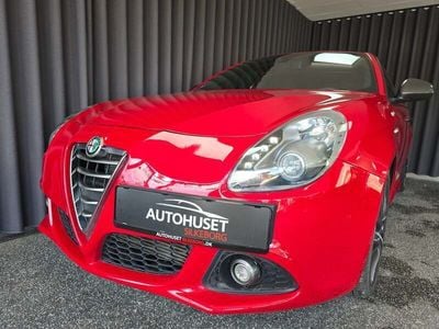 Rød Brugt 2015 Alfa Romeo Giulietta Sprint Hatchback | 119.900 kr.