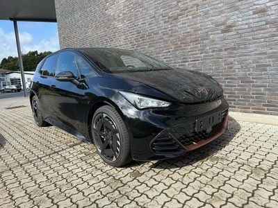Midnight black Ny 2025 Cupra Born Hatchback | 304.900 kr. (Dyr)
