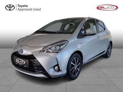 1f7 ultra silver Brugt 2018 Toyota Yaris H3 Hatchback | 119.900 kr. (Fair pris)