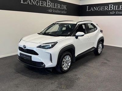 Hvid Brugt 2023 Toyota Yaris Hybrid Style Van | 159.500 kr.