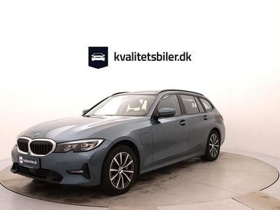 Blåmetal Brugt 2021 BMW 330e Sport Line Stationcar | 264.900 kr. (God pris)