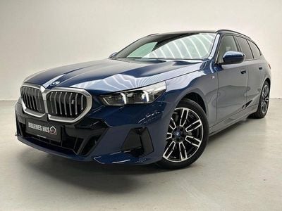 Blåmetal Brugt 2024 BMW i5 M Sport Stationcar | 559.900 kr. (Fair pris)