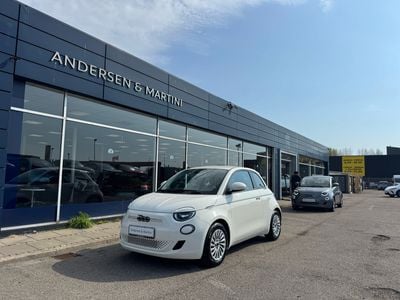 Hvid Brugt 2023 Fiat 500e Icon Hatchback | 124.400 kr. (Fair pris)