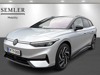 Sølvmetal Brugt 2025 VW ID.7 Style Stationcar | 529.900 kr.