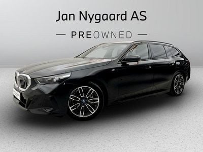Sortmetal Brugt 2025 BMW i5 M Sport Sedan | 539.000 kr. (Fair pris)