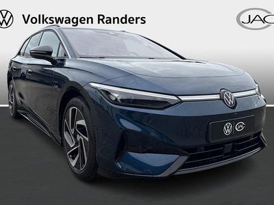 Mørkblåmetal Brugt 2024 VW ID.7 Pro Stationcar | 419.900 kr.