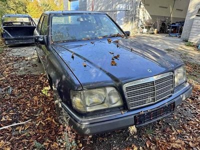 Brugt 1991 Mercedes E220 Sedan | 32.000 kr.