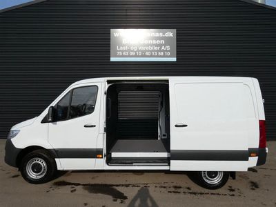 Hvid Ny 2024 Mercedes Sprinter Van | 395.000 kr.