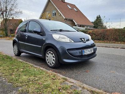 Gråmetal Brugt 2009 Peugeot 107 Comfort Hatchback | 20.000 kr. (God pris)