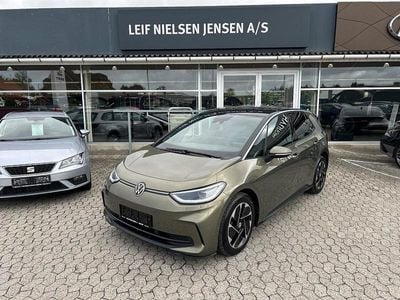Mørkgrønmetal Brugt 2024 VW ID.3 Style Hatchback | 234.900 kr. (Lidt for dyr)