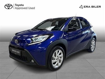 Blåmetal Brugt 2024 Toyota Aygo Active Hatchback | 144.900 kr. (Fair pris)