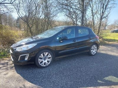 Farve: sort Brugt 2012 Peugeot 308 Comfort plus Hatchback | 35.900 kr. (Lidt for dyr)