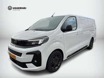 Hvid Ny 2025 Opel Vivaro-e Combi Innovation Van | 289.000 kr.