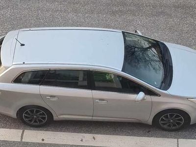 Silver Brugt 2010 Toyota Avensis T1 Hatchback | 56.000 kr.