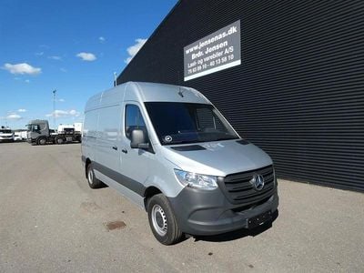 Sølvmetal Ny 2024 Mercedes Sprinter Van | 399.800 kr.