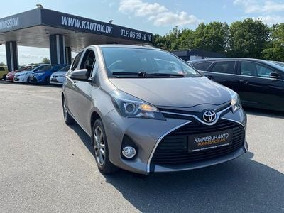 Grå metal Brugt 2014 Toyota Yaris T2 Hatchback | 57.900 kr. (God pris)
