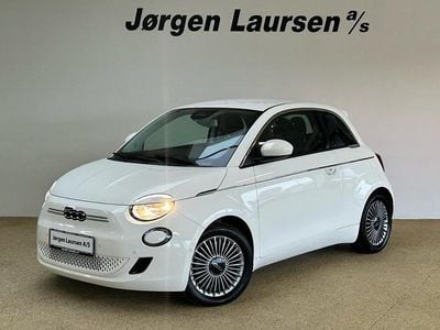 Hvid Brugt 2023 Fiat 500e Icon Hatchback | 149.800 kr. (Lidt for dyr)