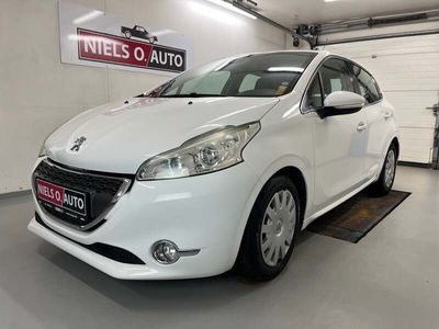 Hvid Brugt 2012 Peugeot 208 Allure Hatchback | 49.800 kr.