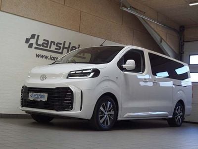 Hvid Ny 2024 Toyota Proace Verso Stationcar | 359.800 kr. (Super pris)