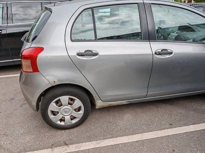 Brugt 2006 Toyota Yaris Hatchback | 11.000 kr. (Super pris)