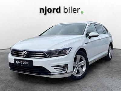Hvid Brugt 2015 VW Passat Highline Stationcar | 154.600 kr.