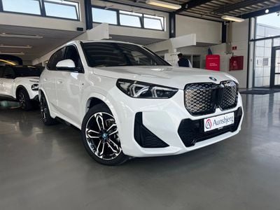 Hvid metal Brugt 2024 BMW iX1 M Sport SUV | 349.500 kr. (Fair pris)